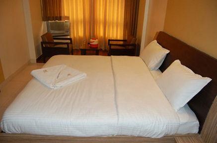 שירדי Hotel Bhagyalaxmi חדר תמונה