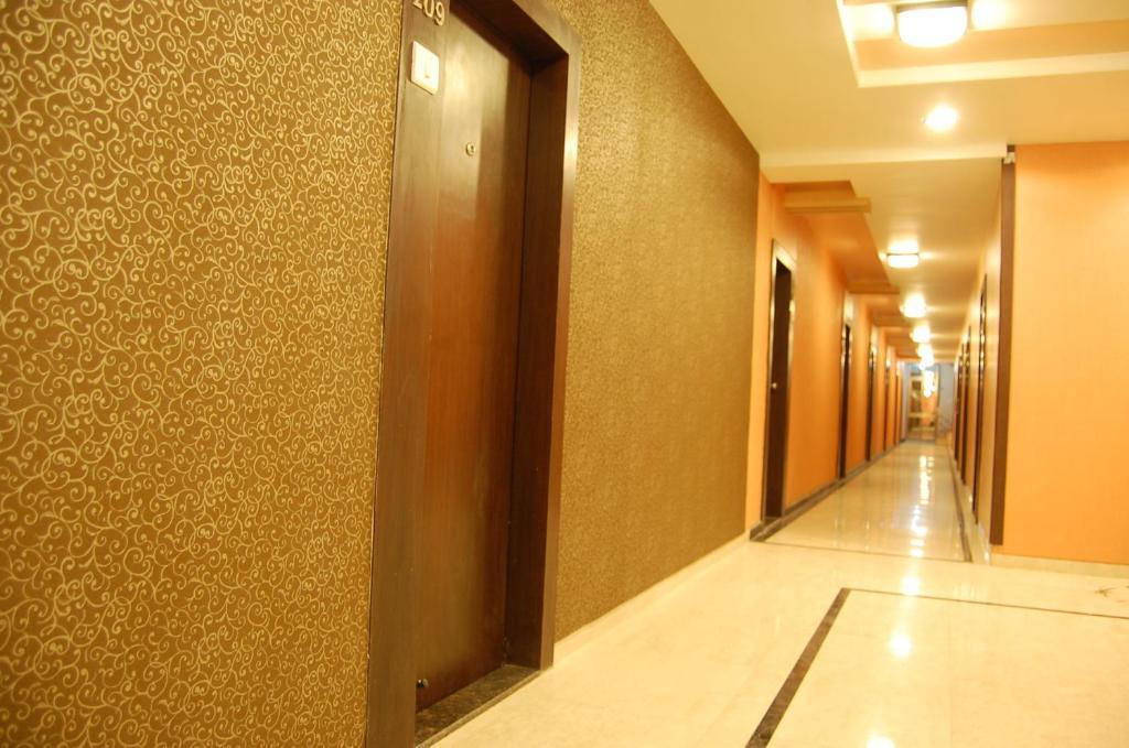 שירדי Hotel Bhagyalaxmi מראה חיצוני תמונה