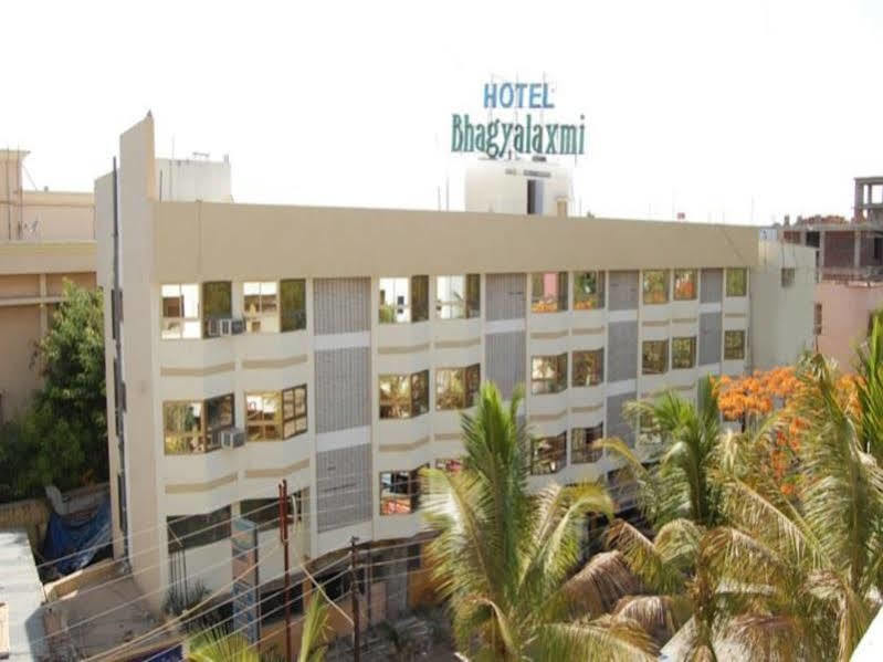 שירדי Hotel Bhagyalaxmi מראה חיצוני תמונה